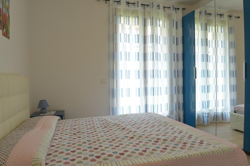Villa Artemia Manerba del Garda Szoba fotó