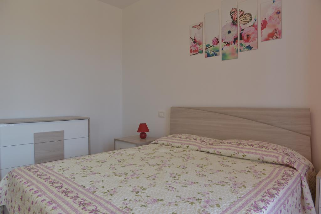 Villa Artemia Manerba del Garda Szoba fotó