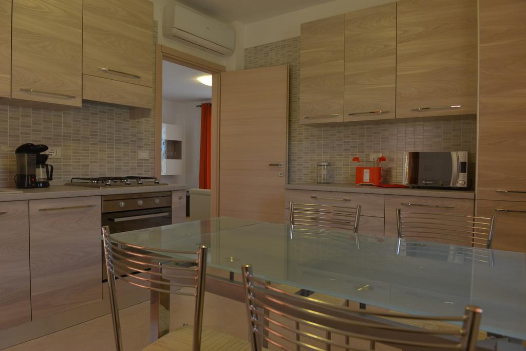 Villa Artemia Manerba del Garda Szoba fotó