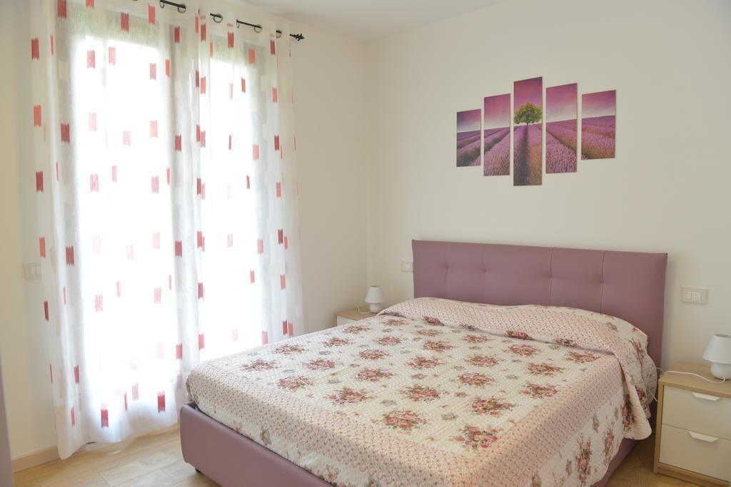 Villa Artemia Manerba del Garda Szoba fotó